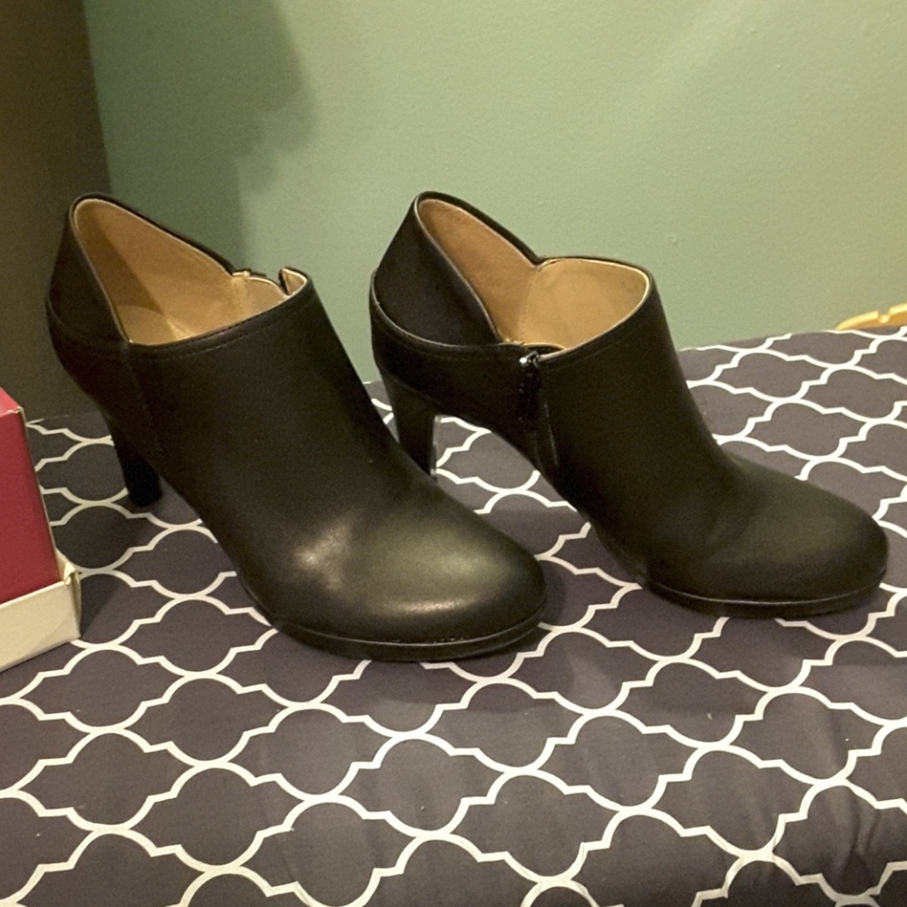 Black ankle booties